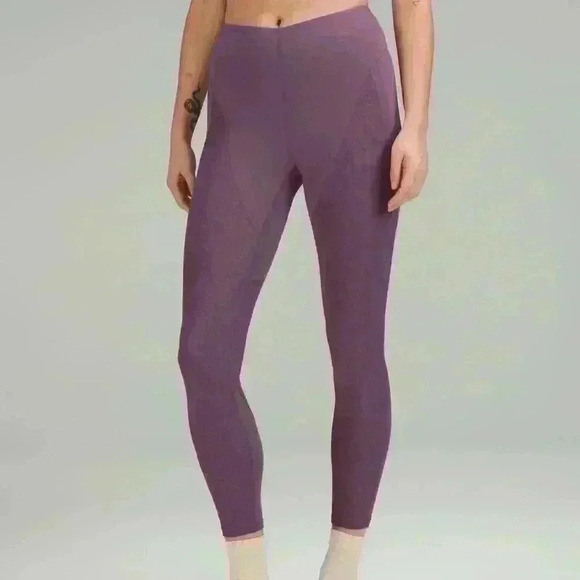 NWT Lululemon LAB NULU embossed Yoga tight 25” size 2 NWT - Picture 8 of 8